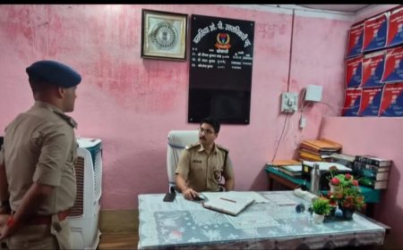 चंदनकियारी थाना व बरमसिया ओपी का एसपी ने किया औचक निरीक्षण