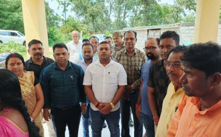 बीडीओ, विधायक पुत्र ने सी एल एफ भवन का उद्घाटन किया