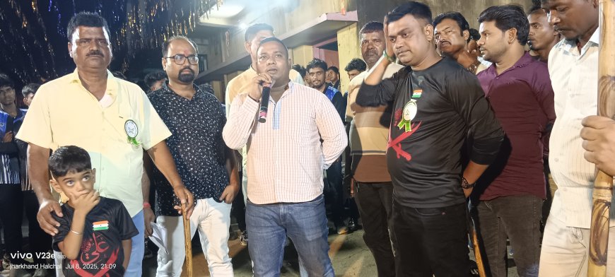 कुसुमकियारी में आयोजित लाठी खेल में विधायक पुत्र ने शिरकत किया