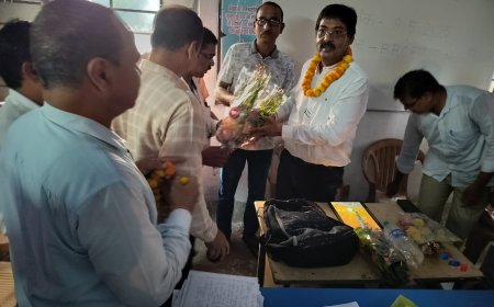 कानन कुमार पात्र ने चंदनकियारी बी इ इ ओ के रूप में योगदान किया