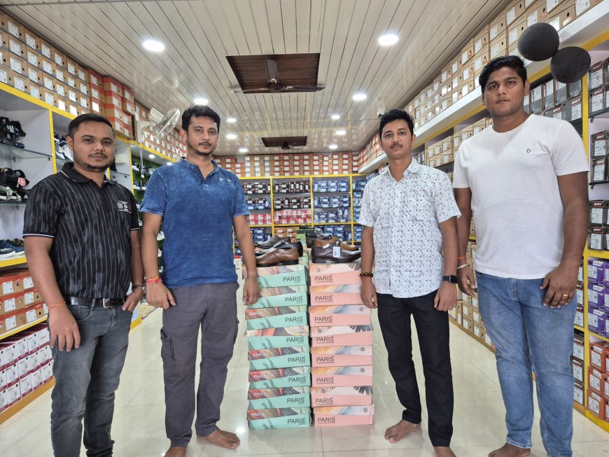 चन्दनकियारी के लोगों के लिए खुशखबरी देवी वस्त्रालय में अब एक ओर यूनिट का विस्तार बी फैशन जूते के लिए खुला