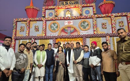 कांग्रेस नेत्री अनुपमा सिंह पहुंची चंदनकियारी सरस्वती मेला