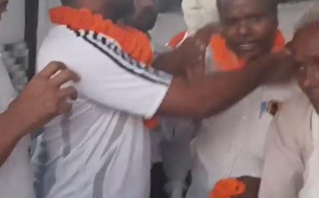 हरदयाल बाबू विकास ने किया जेएलकेएम सुप्रीमो सह विधायक टाईगर जयराम कुमार महतो का भव्य स्वागत